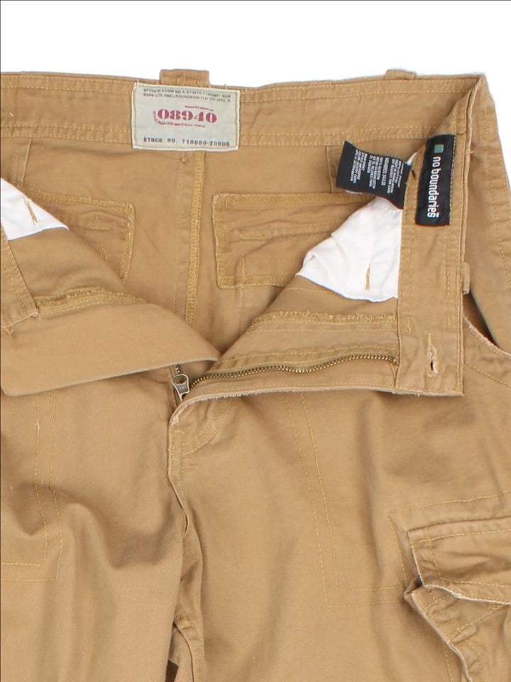 No Boundaries Cargo Trousers (Size L)