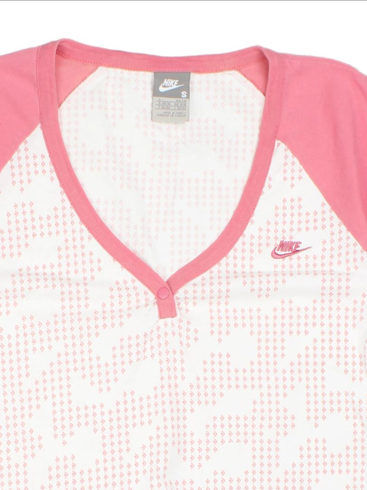 Y2K Nike T-Shirt (Size S)