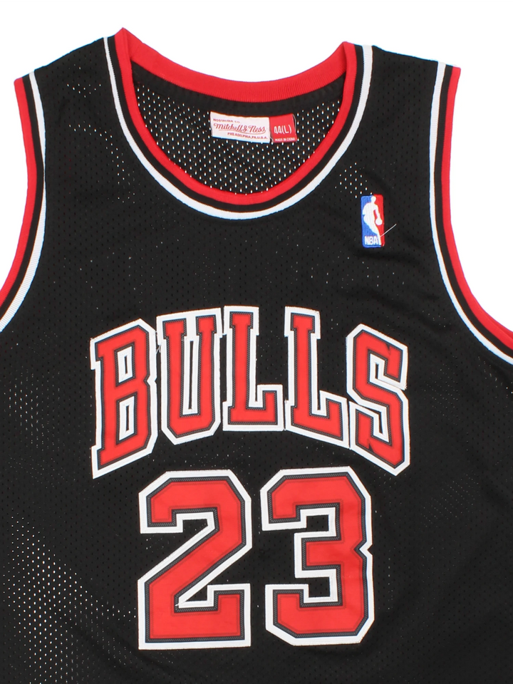 Mitchell & Ness Chicago Bulls Jordan #23 NBA Jersey (Size L)