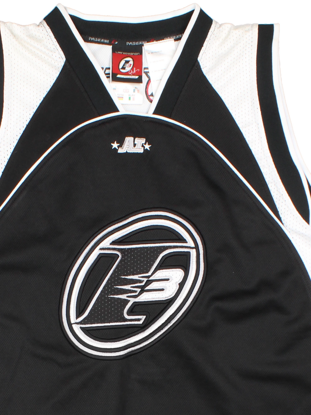 Reebok Iverson NBA Basketball Jersey (Size XL)