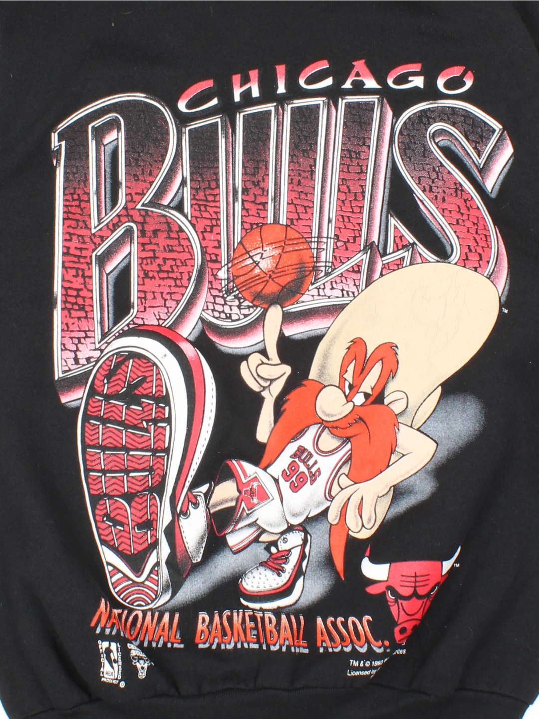 1993 Chicago Bulls NBA Looney Tunes Sweatshirt (Size M)