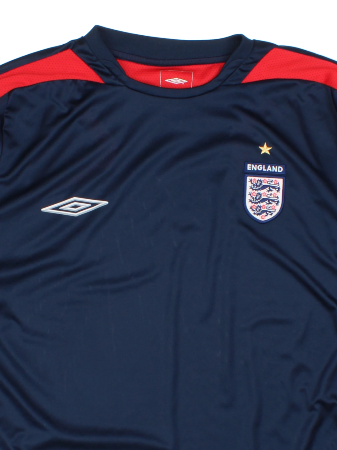 04-06 Umbro England Football Training Shirt (Size M)