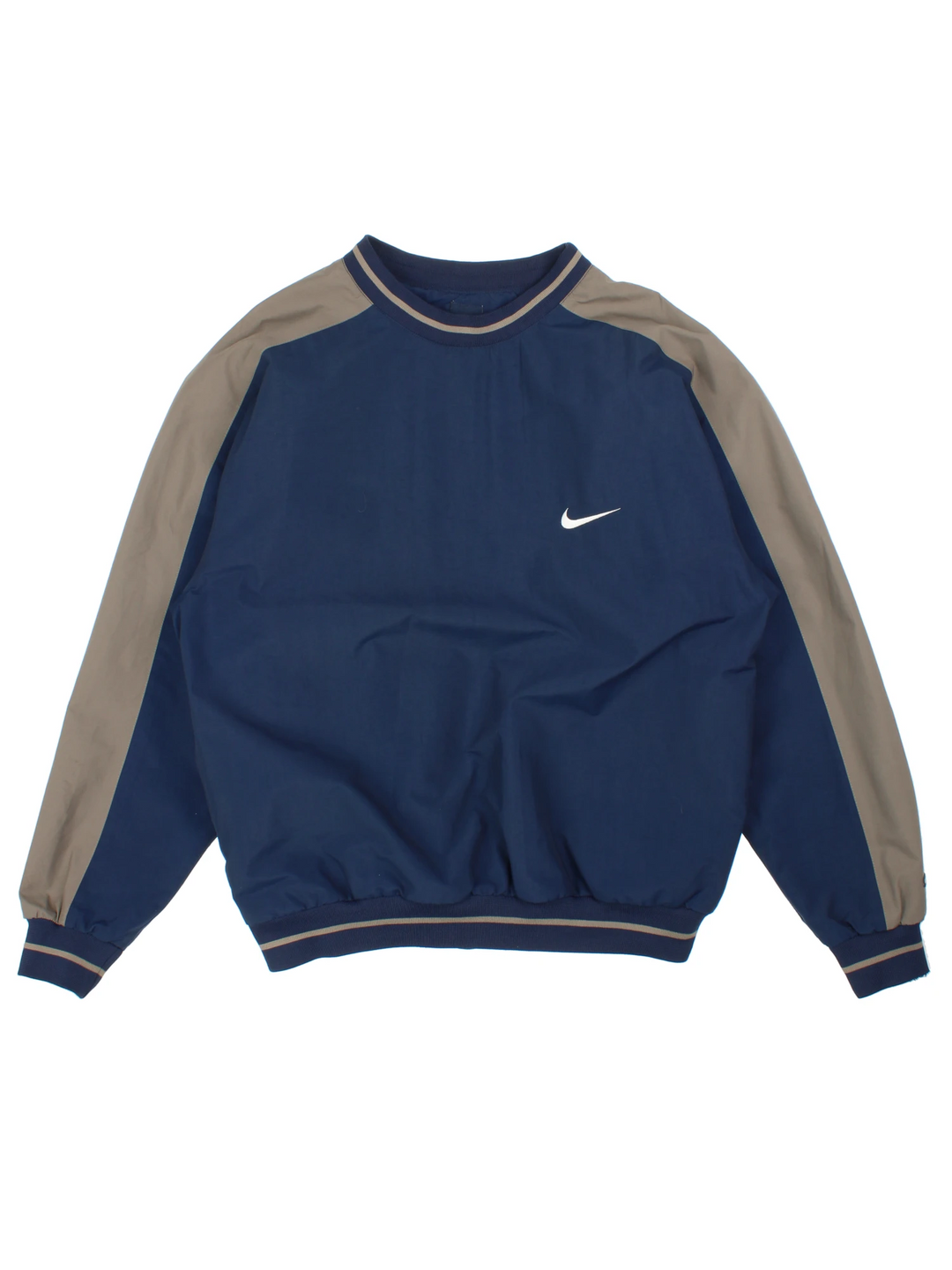Vintage Nike Clothing Retro Jackets Hoodies Tracksuits VintageFolk vintage-nike-clothing-retro-jackets-hoodies-tracksuits-vintagefolk