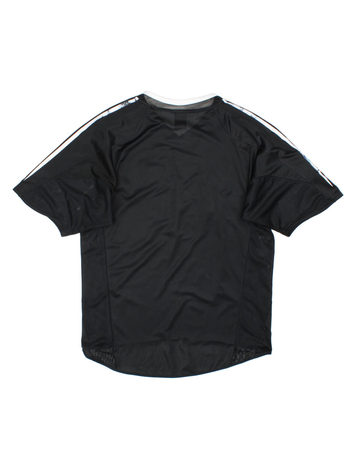 04-05 Adidas Real Madrid Away Football Shirt (Size M)