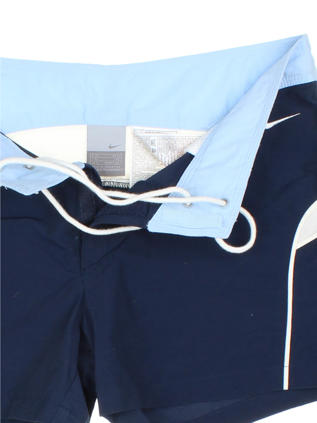 Y2K Nike Shorts (Size L)