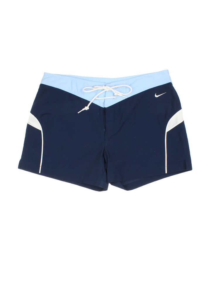 Y2K Nike Shorts (Size L)