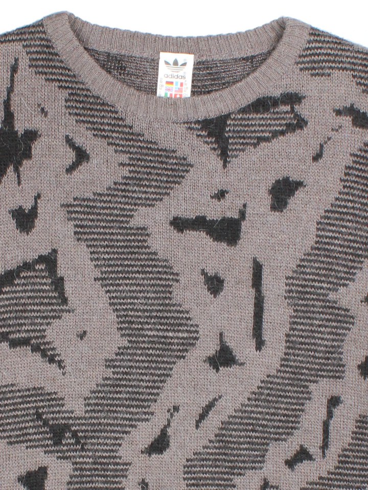 90's Adidas Jumper (Size M)