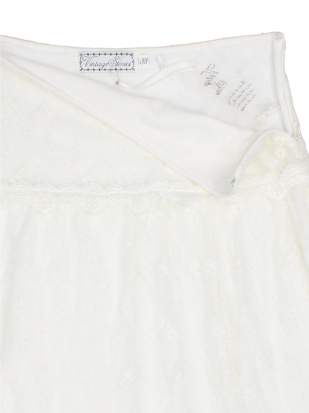 90's Lace Mini Skirt (Size M)