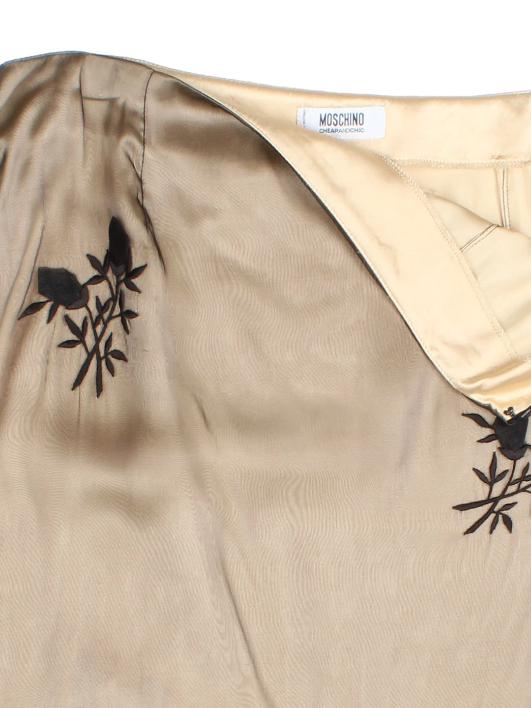 90's Embroidered Moschino Mini Skirt (Size L)