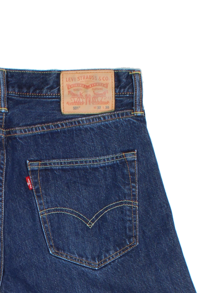 Levi Strauss 501 Jeans (Size M)
