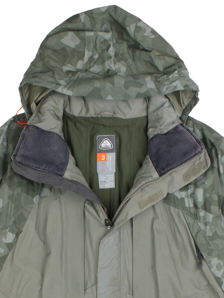 Nike ACG Camo Stormfit Jacket (Size L) - VintageFolk
