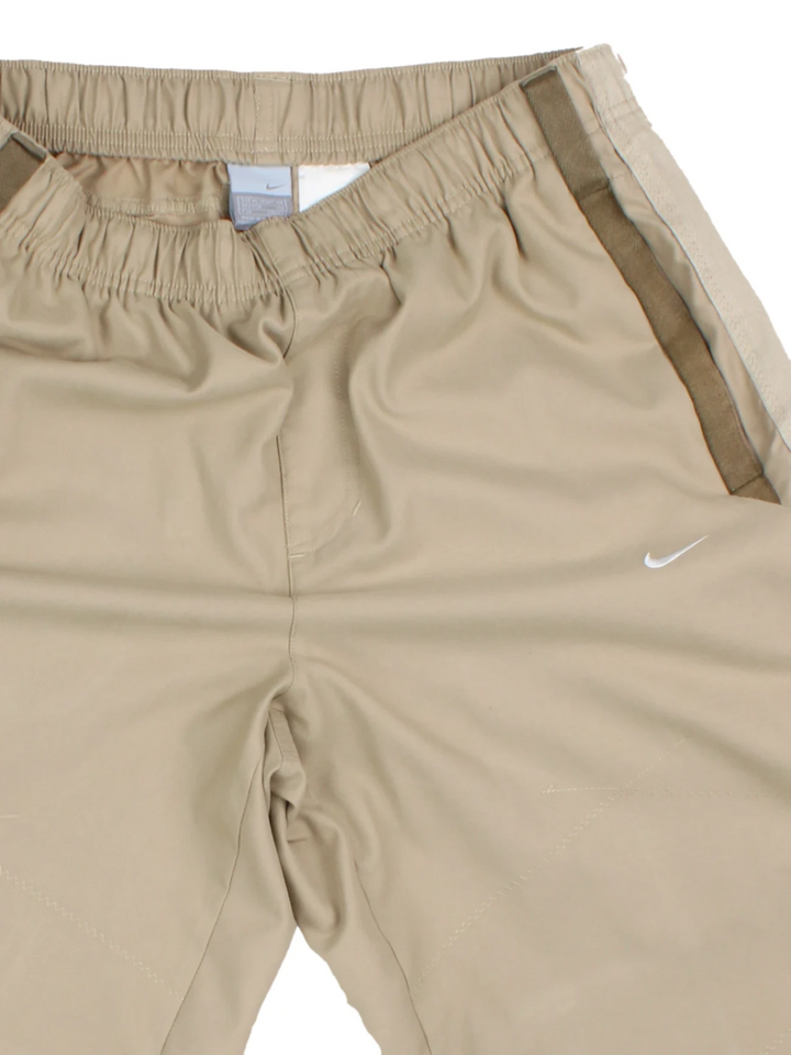 00's Nike Shorts (Size XL)