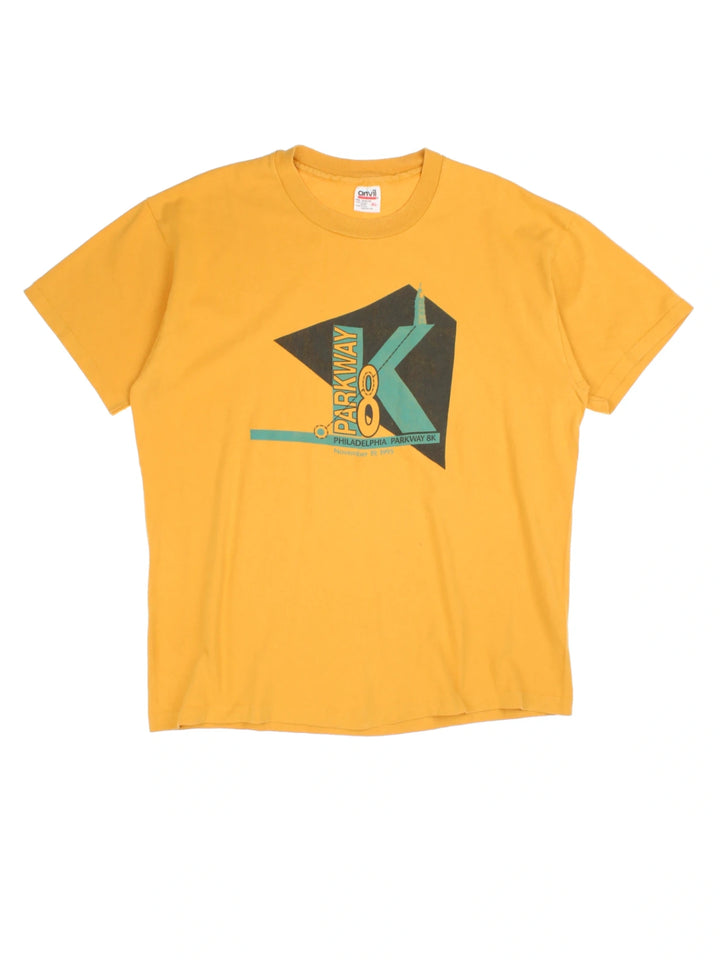95 Parkway Philadelphia Park 8K Graphic T-Shirt (Size L)