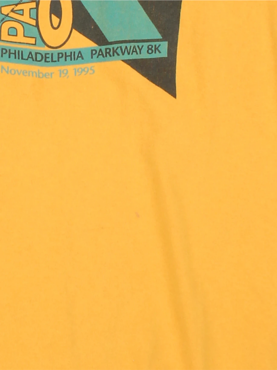 95 Parkway Philadelphia Park 8K Graphic T-Shirt (Size L)