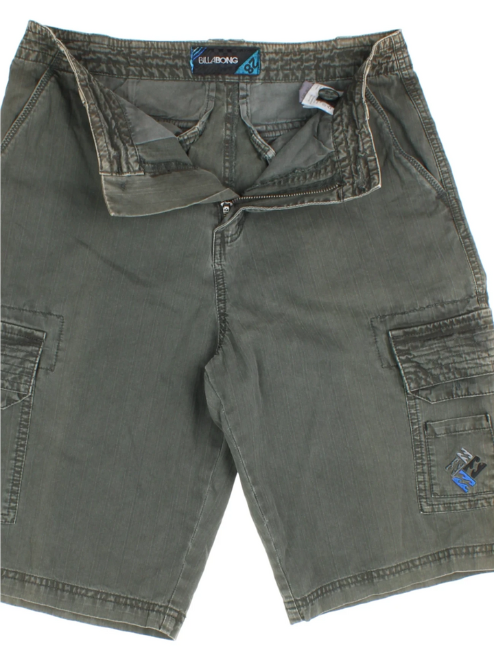Billabong Cargo Shorts (Size S)