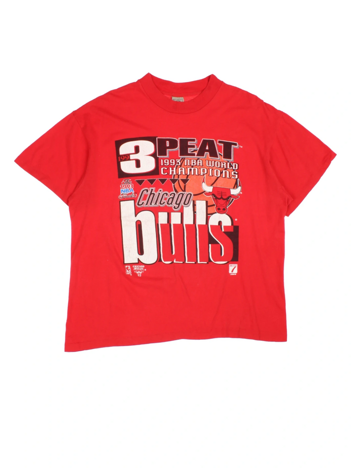 90's Chicago Bulls NBA World Champions "3-Peat" T-Shirt (Size L)
