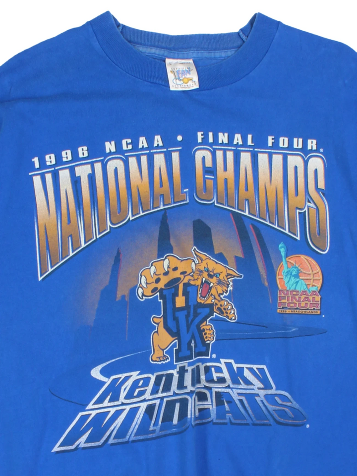 96 Kentucky Wildcats NCAA Basketball Championship T-Shirt (Size M)