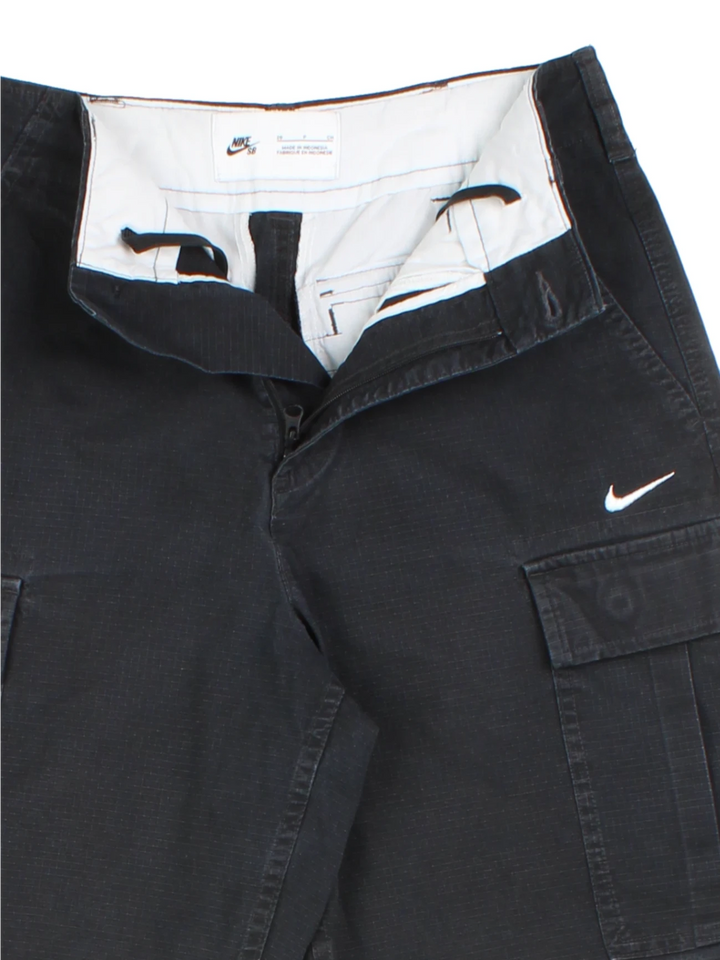 Nike Cargo Shorts (Size S)