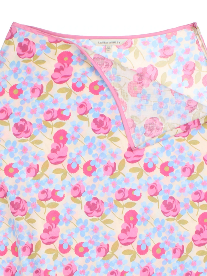 Laura Ashley Y2K Floral Skirt (Size L)