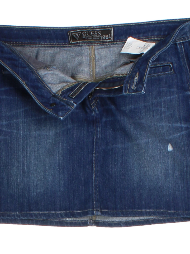 Y2K Guess Denim Mini Skirt (Size L)
