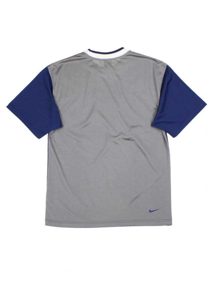 90's Nike T-Shirt (Size L)