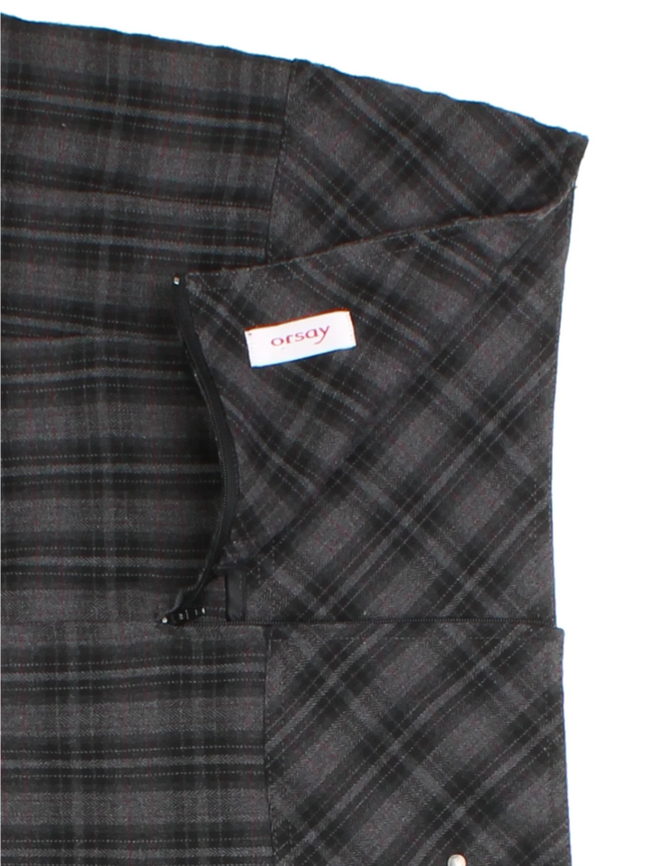 Y2K Plaid Mini Skirt (Size L)