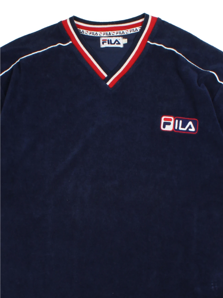90's Fila V-Neck T-shirt (Size L)