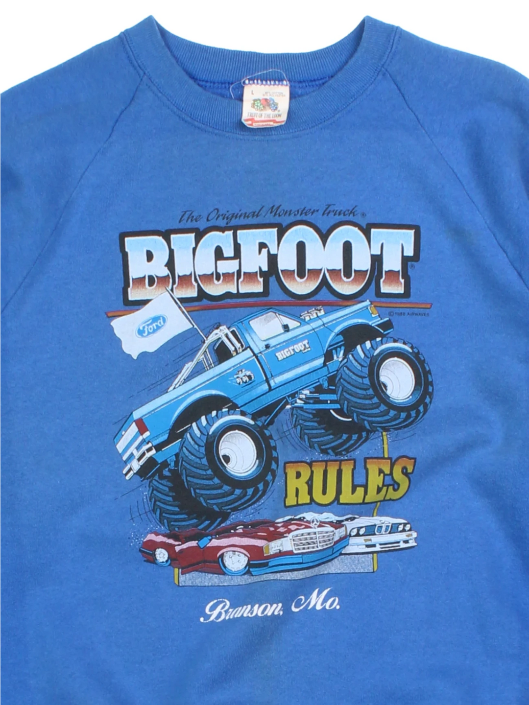 90's Bigfoot Graphic Sweatshirt (Size M)