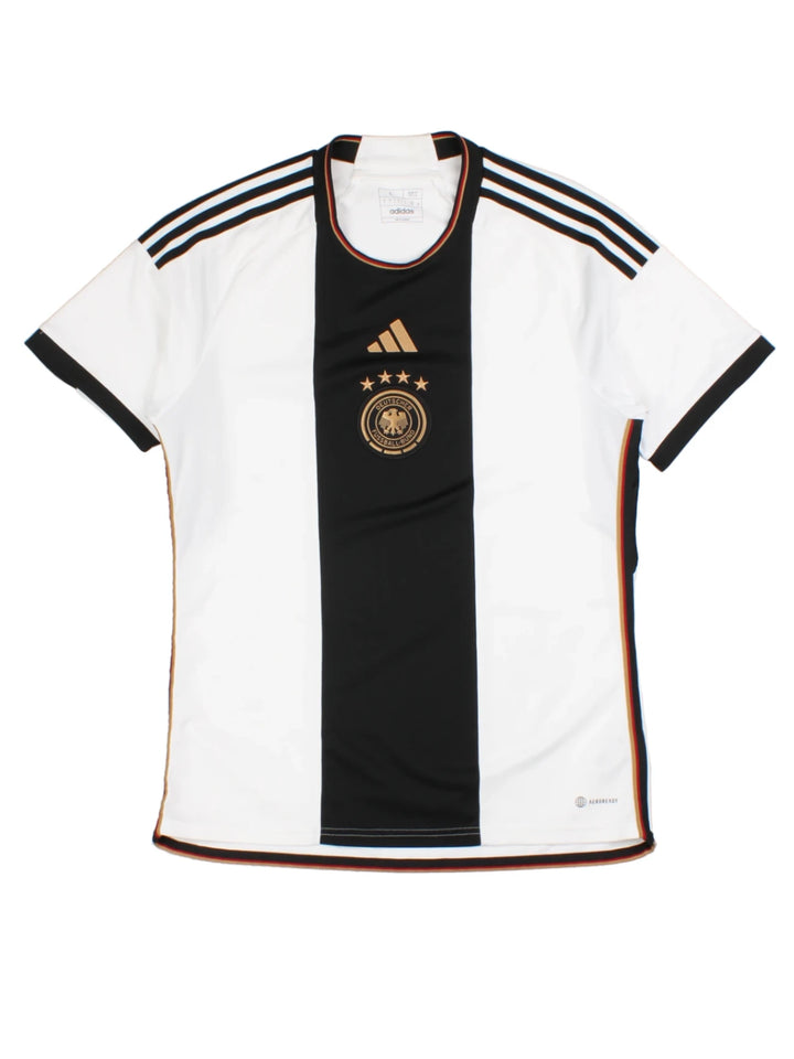 22 Germany Home Football Shirt (Size L)