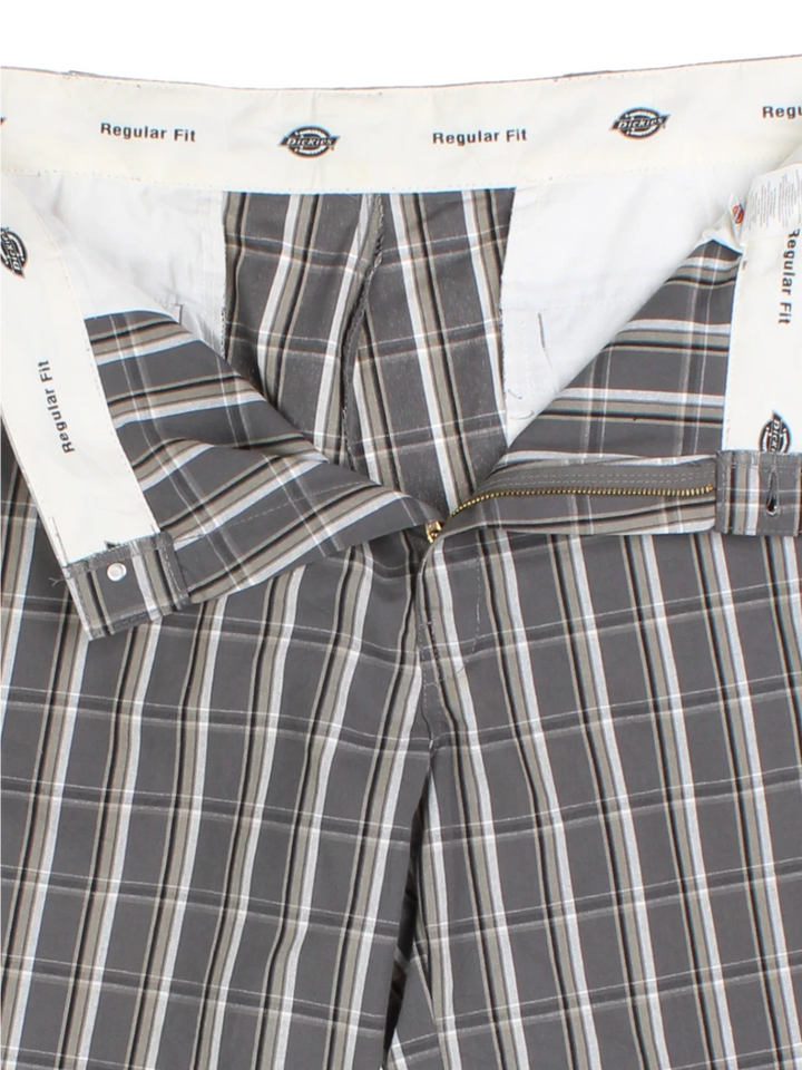 Dickies Chino Shorts (Size XL)