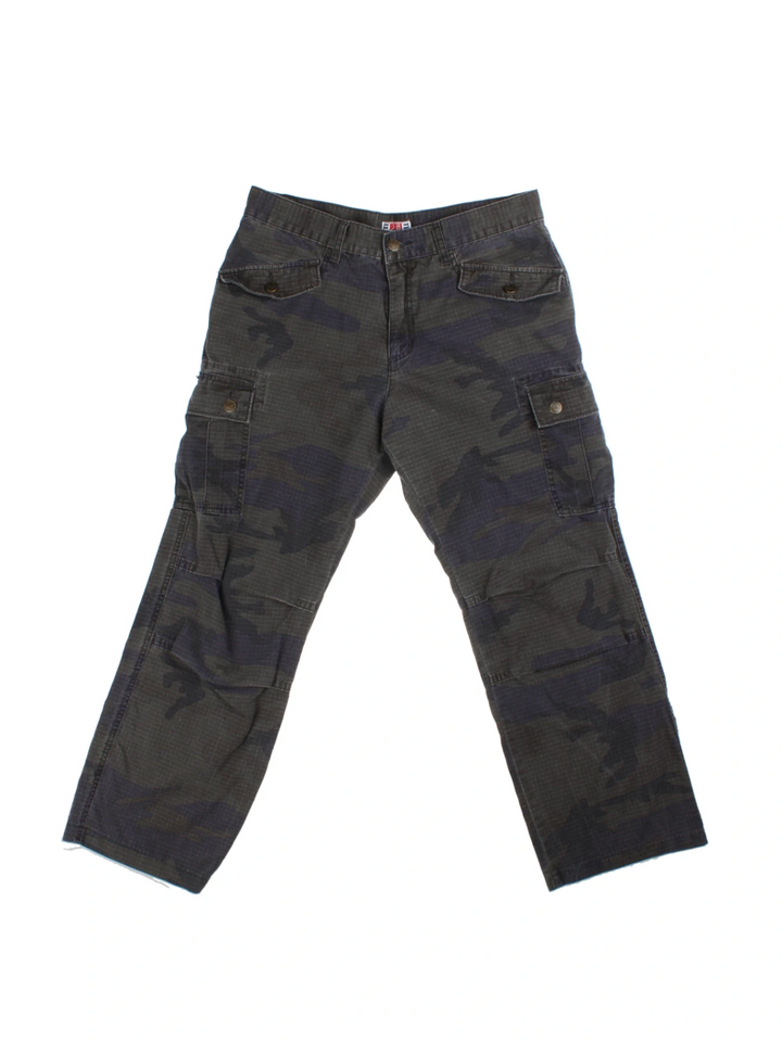 Y2K Camo Cargo Trousers (Size XL)