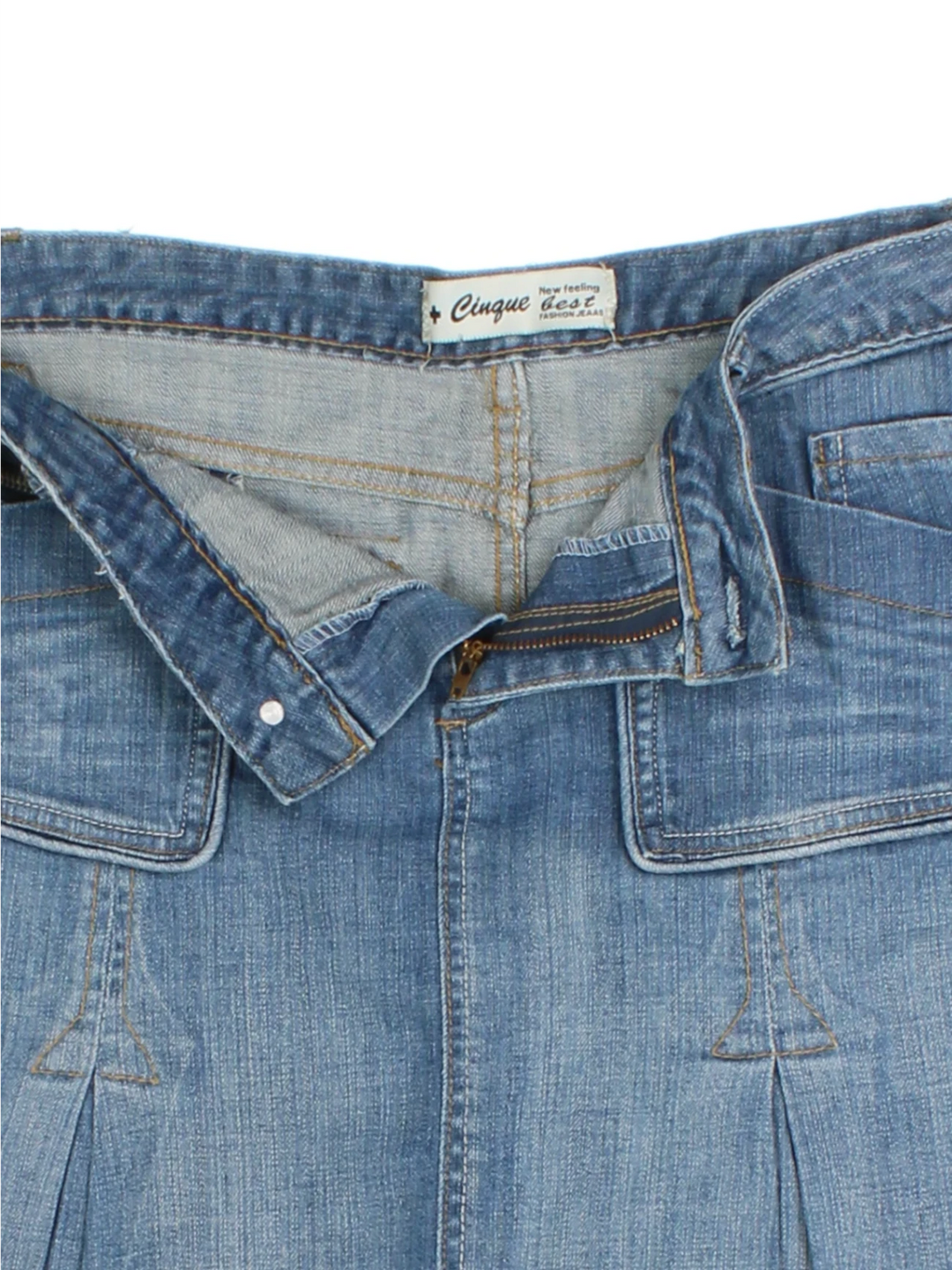 Y2K Pleated Denim Mini Skirt (Size M)