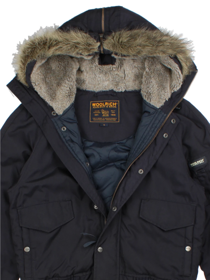 Woolrich Hooded Navy Parka (Size M)
