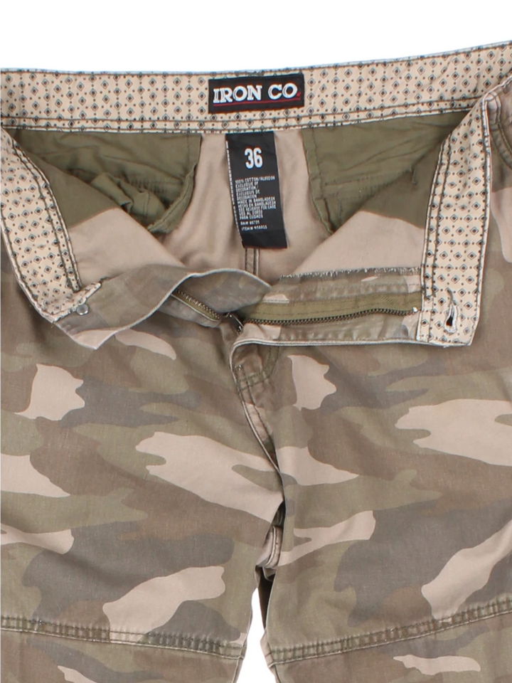 Camo Brown Cargo Shorts (Size XL)