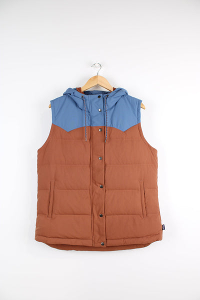 Patagonia Bivy hooded, button up pufffer gilet features pockets and embroidered logo on the chest 