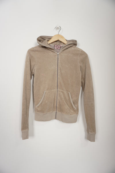 Juicy Couture light tan velour zip through hoodie. Slim fit with kangaroo pockets and branded J on the zip.