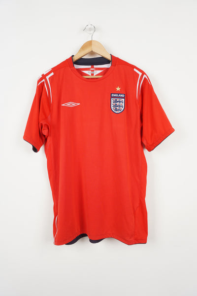 2004/06 England football shirt by Umbro with embroidered badge and logo 