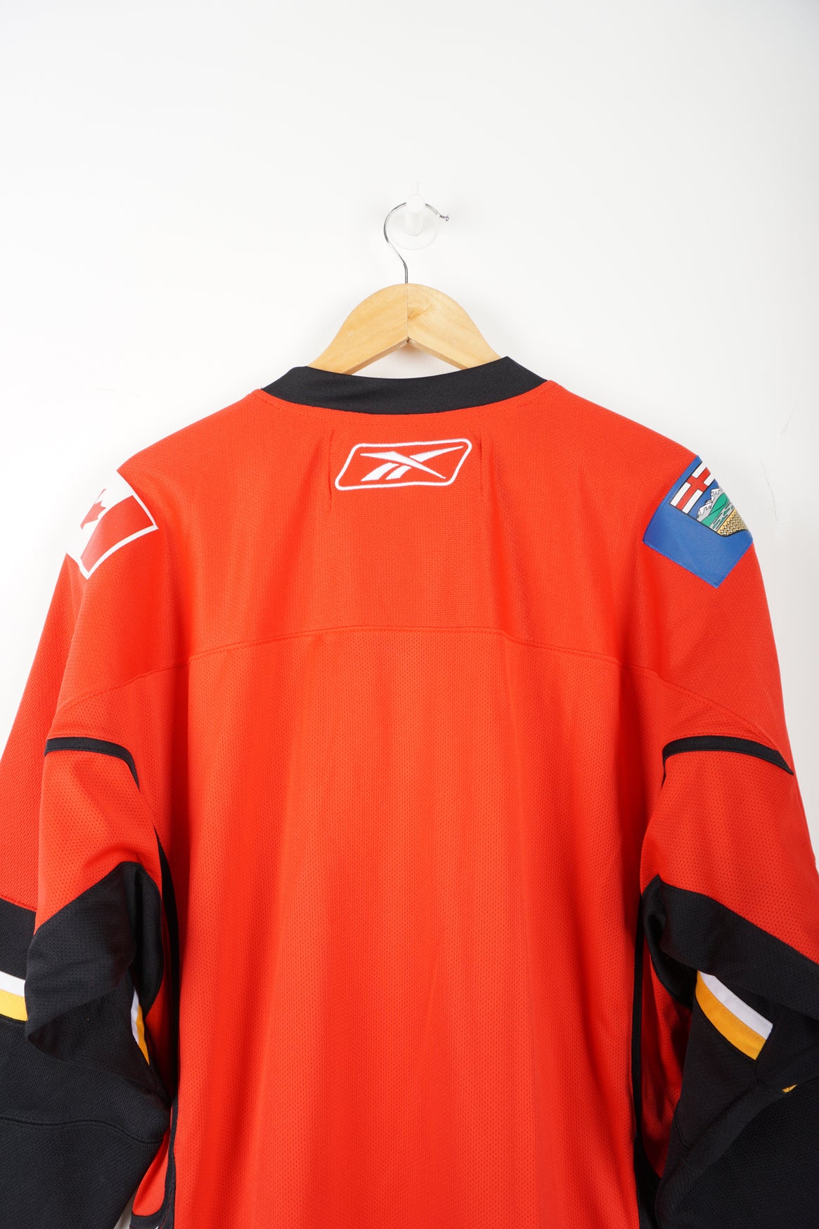 Calgary Flames Jersey SMALL Shirt Hockey Mens Trikot Maillot Reebok ig93