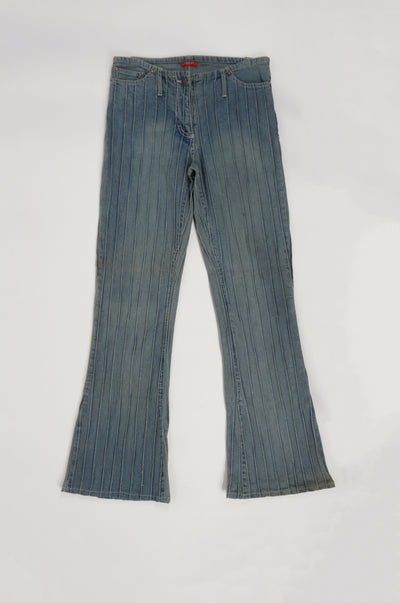 Vintage 2000's low rise, slim fit slightly flared jeans with ribbed seam details all over
